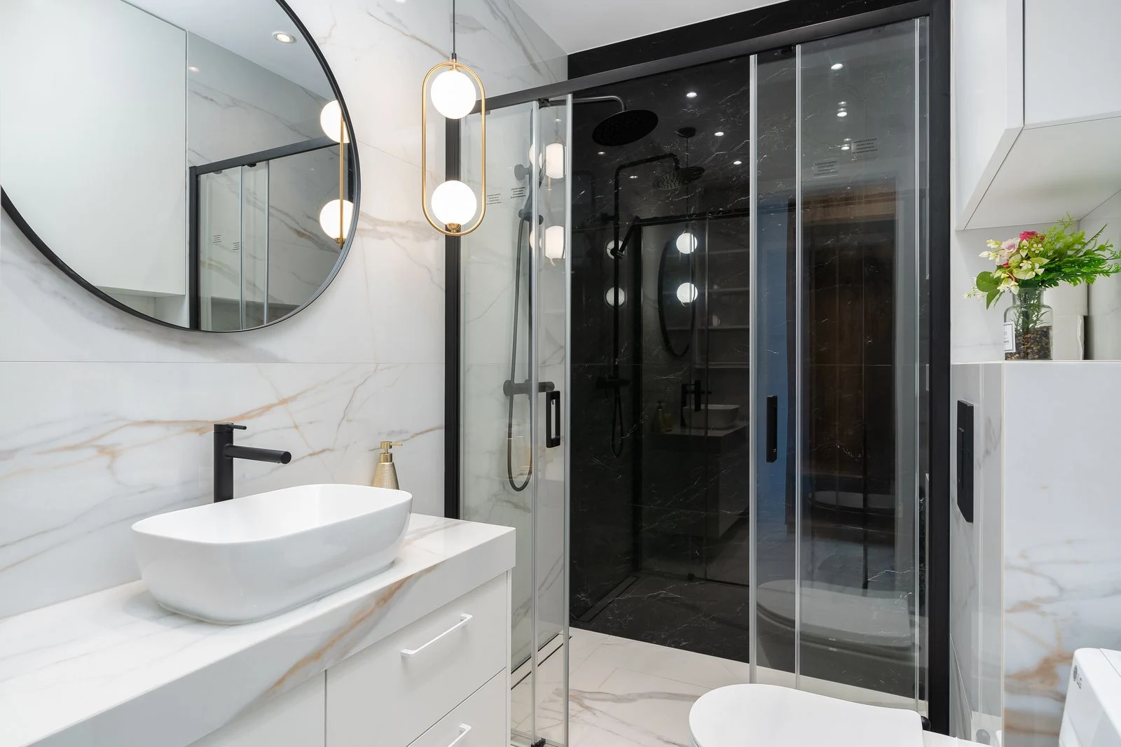 Bathroom layout and fittings
