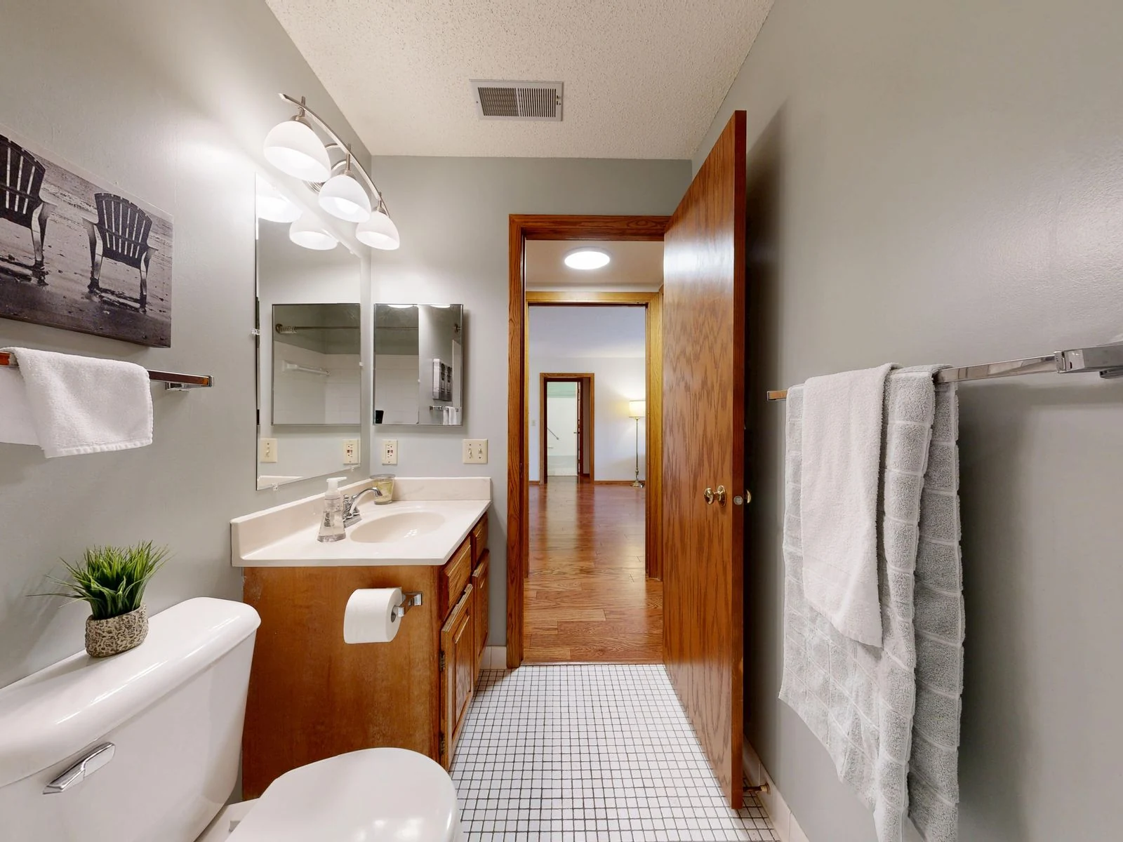Bathroom layout and fittings