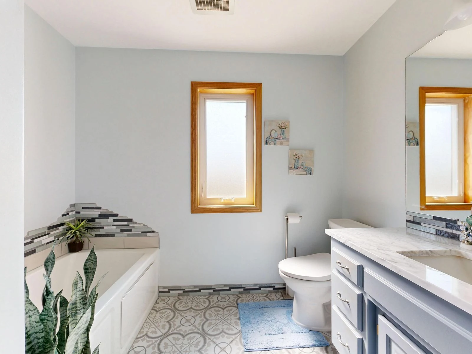 Bathroom layout and fittings
