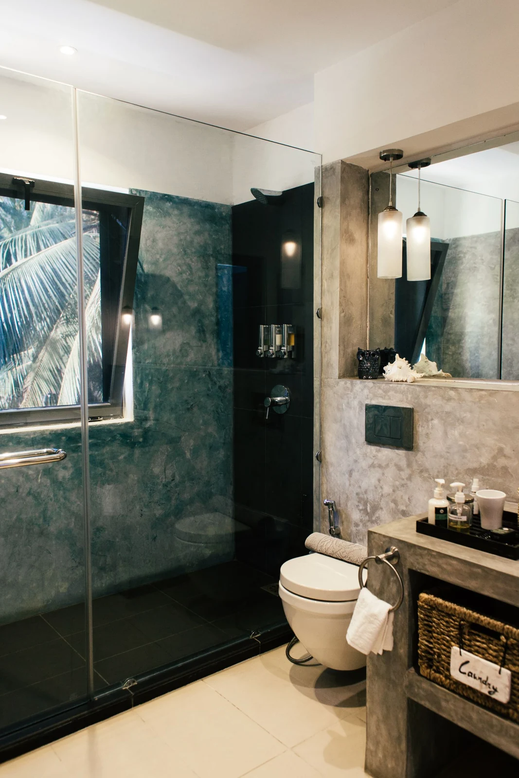 Bathroom layout and fittings