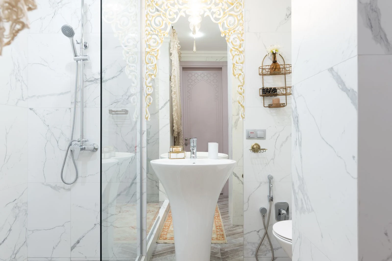 Bathroom layout and fittings
