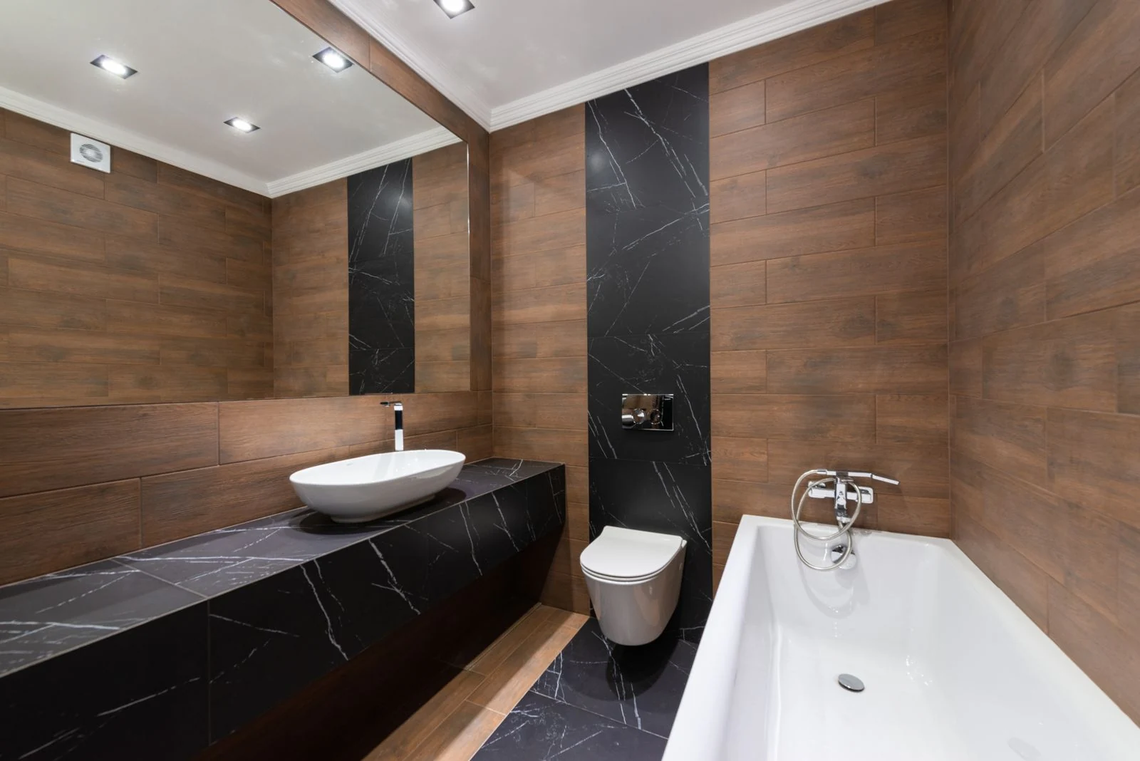 Bathroom layout and fittings