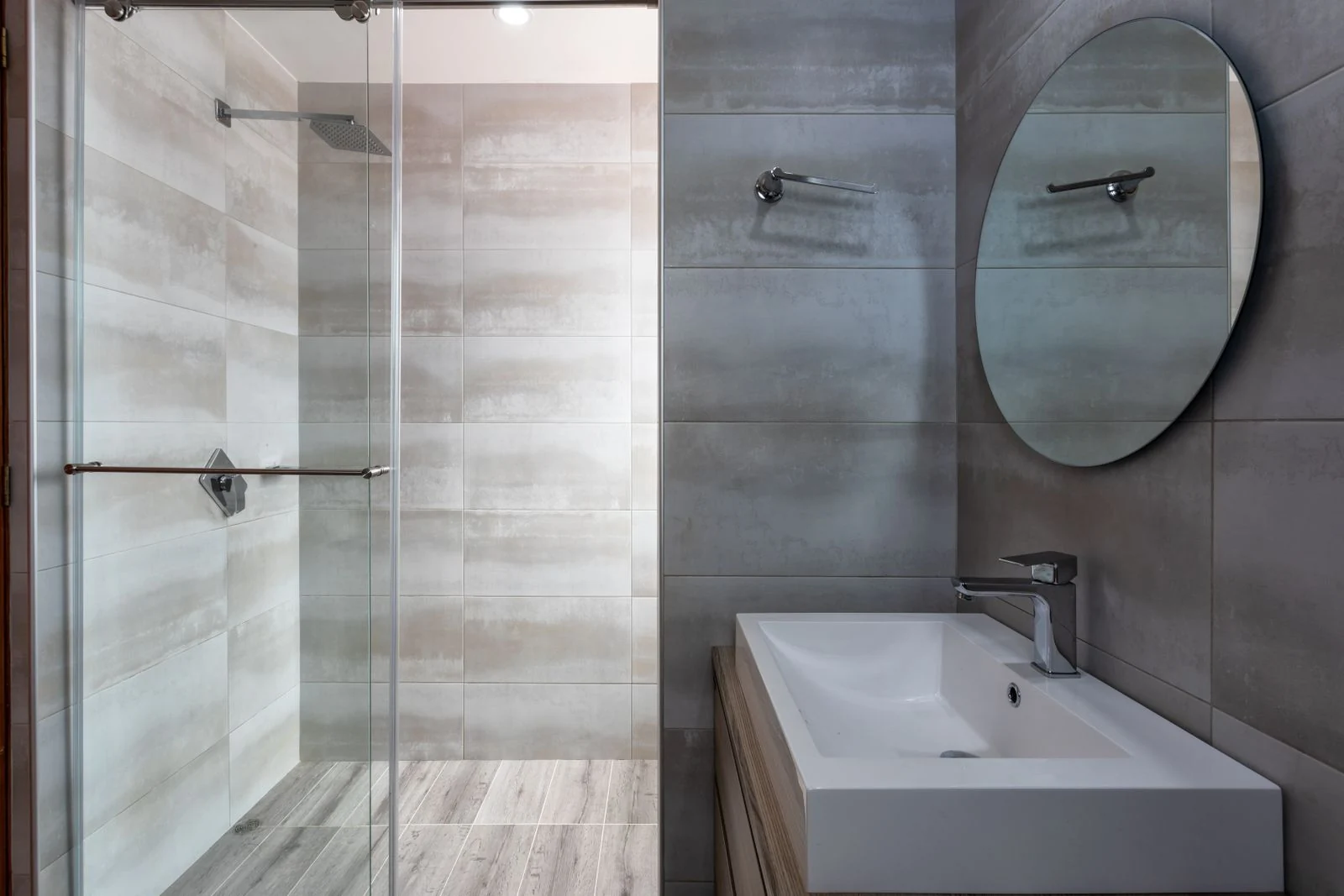 Bathroom layout and fittings