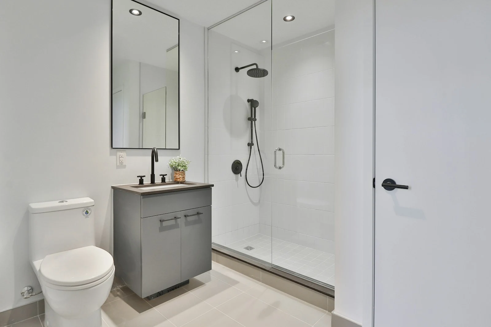 Bathroom layout and fittings