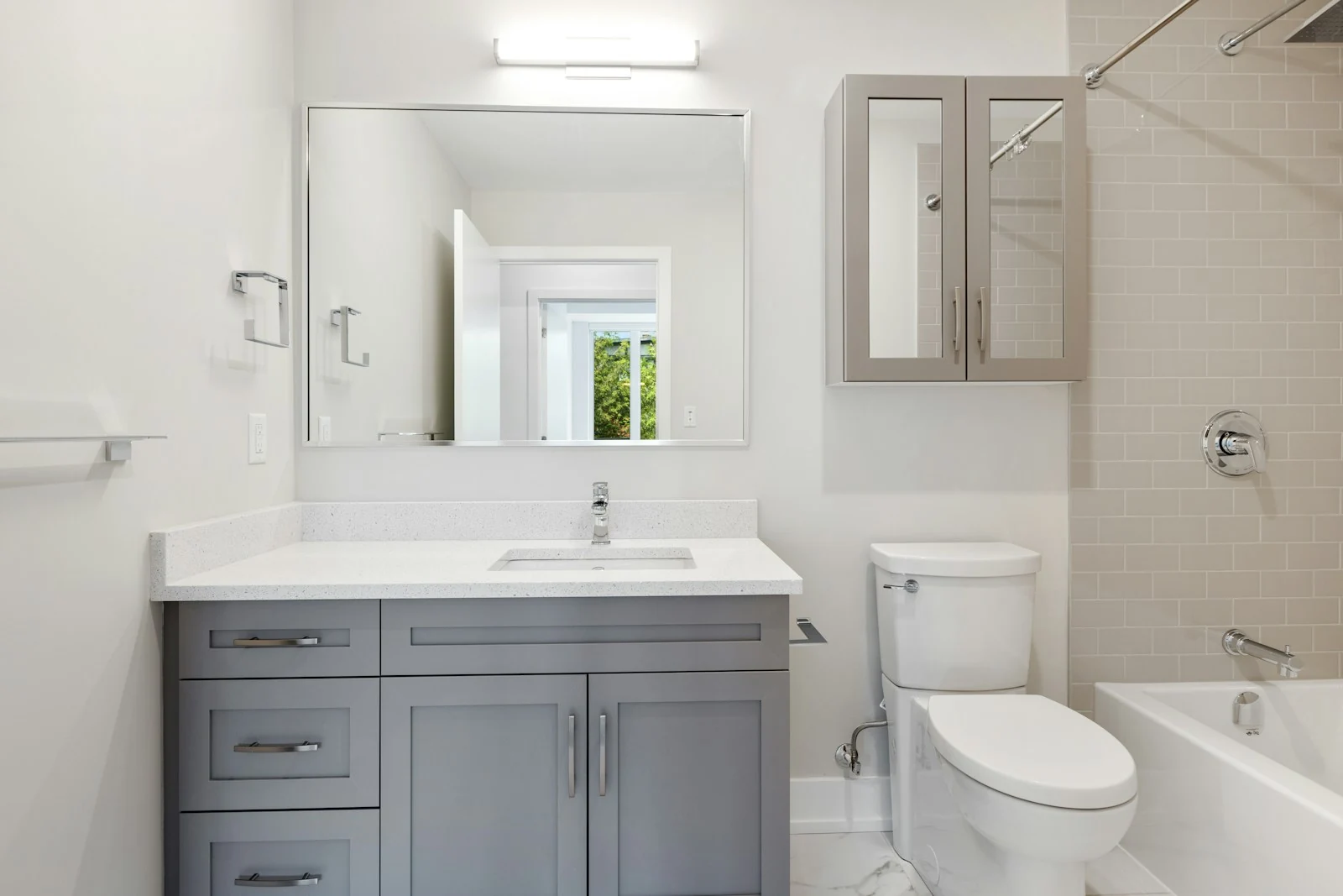 Bathroom layout and fittings
